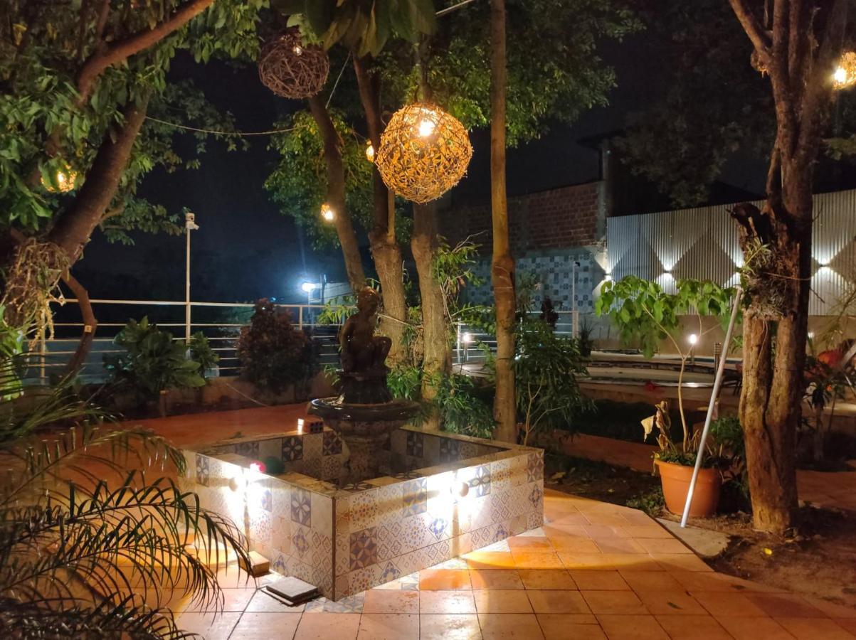 Los Monges Aparthotel Ciudad del Este Esterno foto